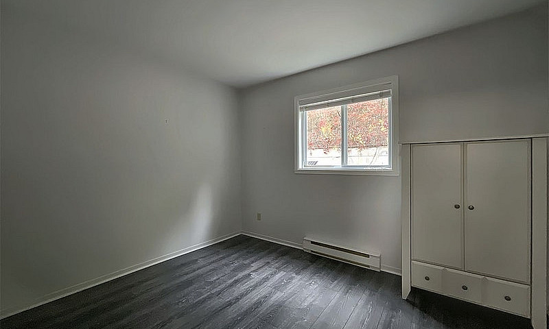$305,000 - Condomini...