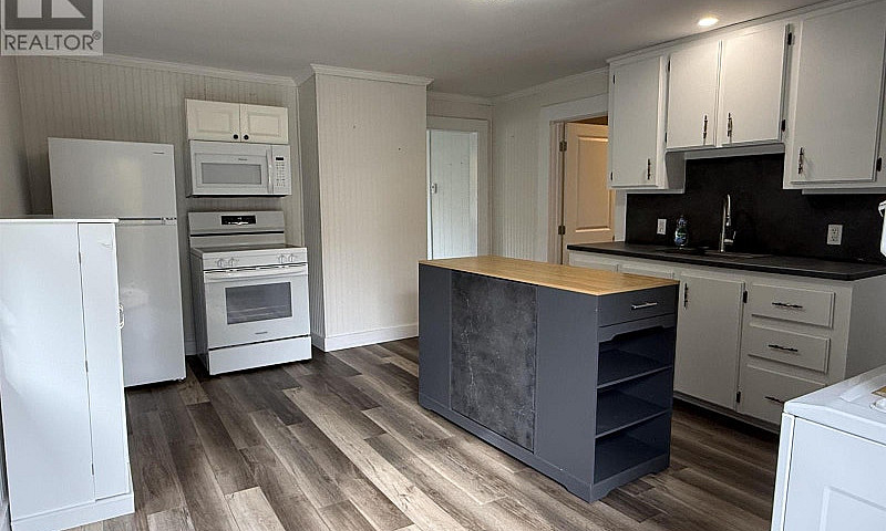 248 Munroe Avenue Ex...