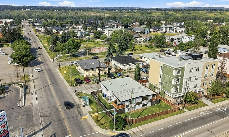 Great Condo In The H...