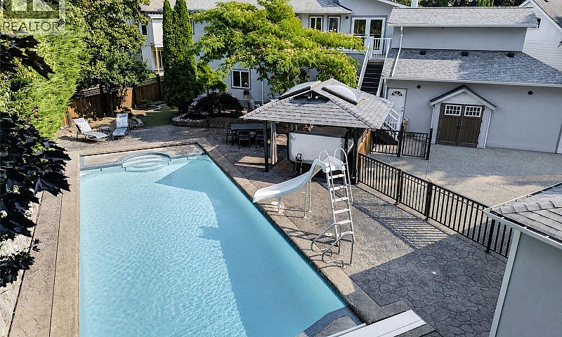 16 Edwards Estates R...