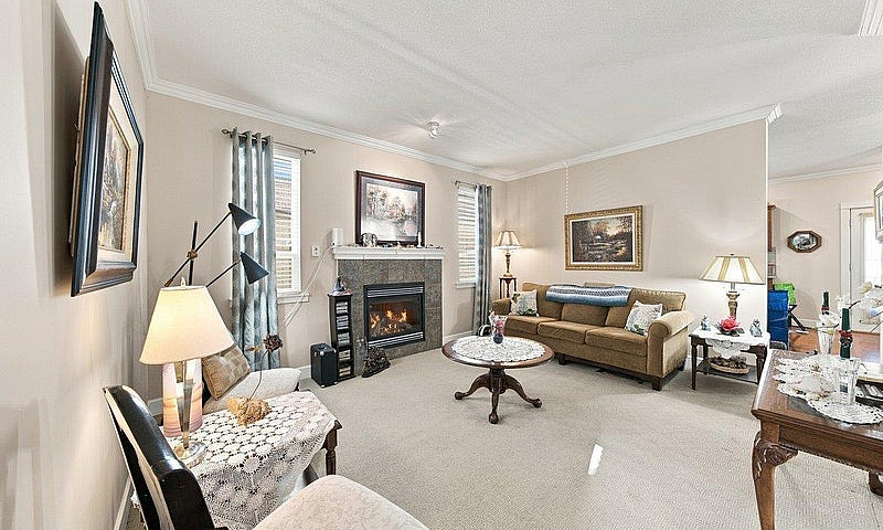 18589 67 Avenue Surr...