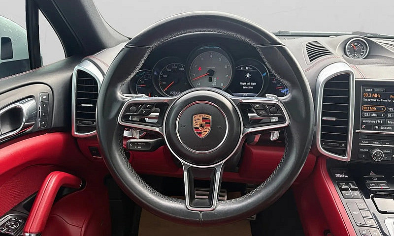 2016 Porsche Cayenne...