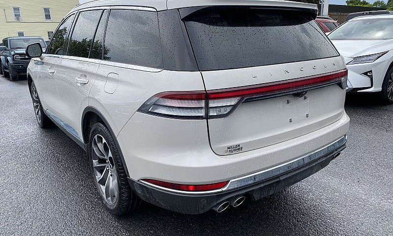 2025 Lincoln Aviator...