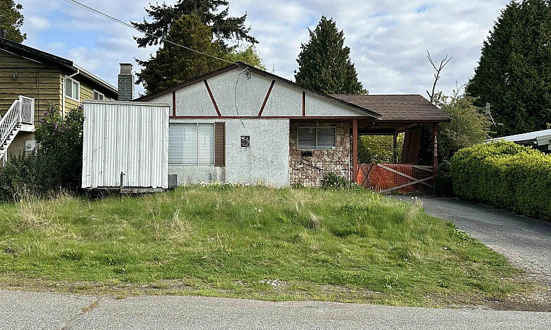 15855 Vine Avenue Wh...