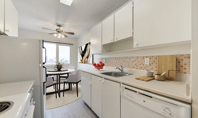 Riverview Manor - 2 ...
