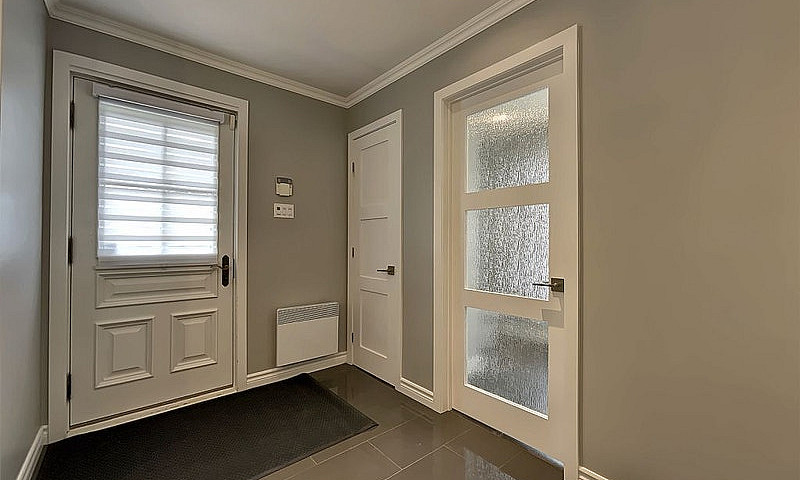 $730,000 - 2 Storey ...