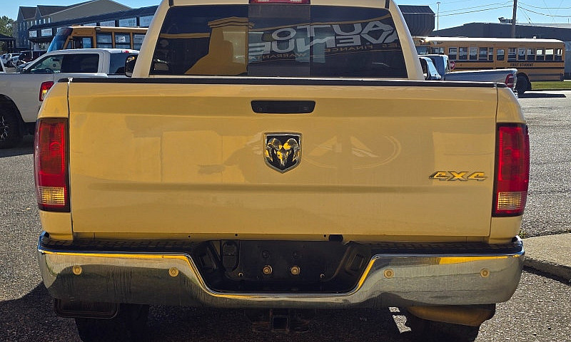 2017 Ram 1500 Slt - ...