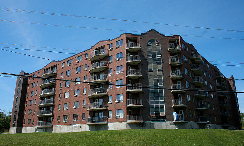 Large 2 Bedroom - Ju...