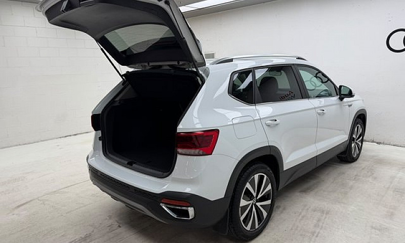 2023 Volkswagen Taos...