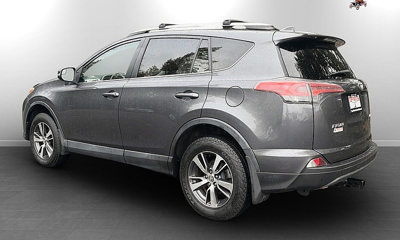 2018 Toyota Rav4 Le,...