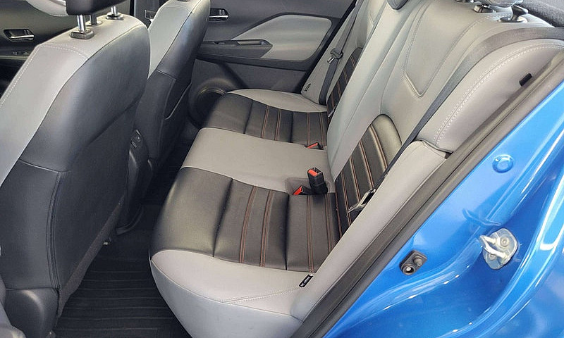 2021 Nissan Kicks Sr...