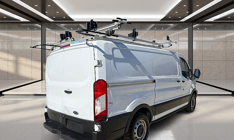 2019 Ford Transit T-...