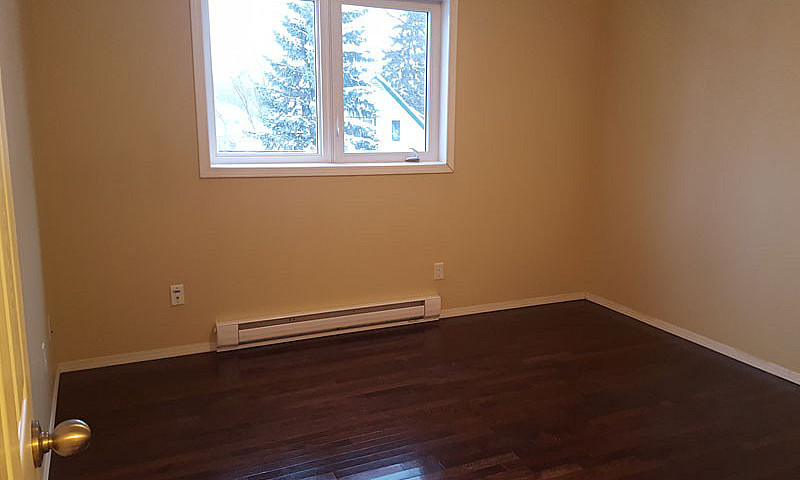 601 Mclean Ave- 2 Be...