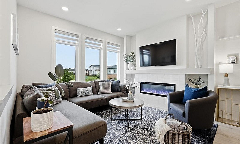 138 Meadowland Drive...
