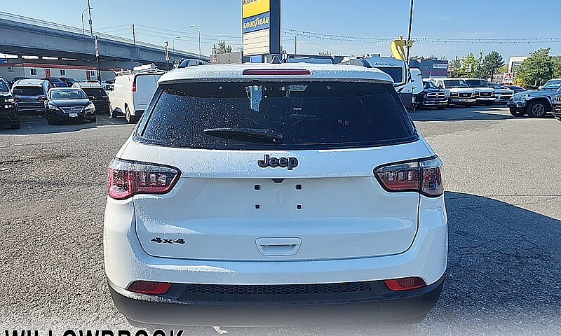 2025 Jeep Compass Al...