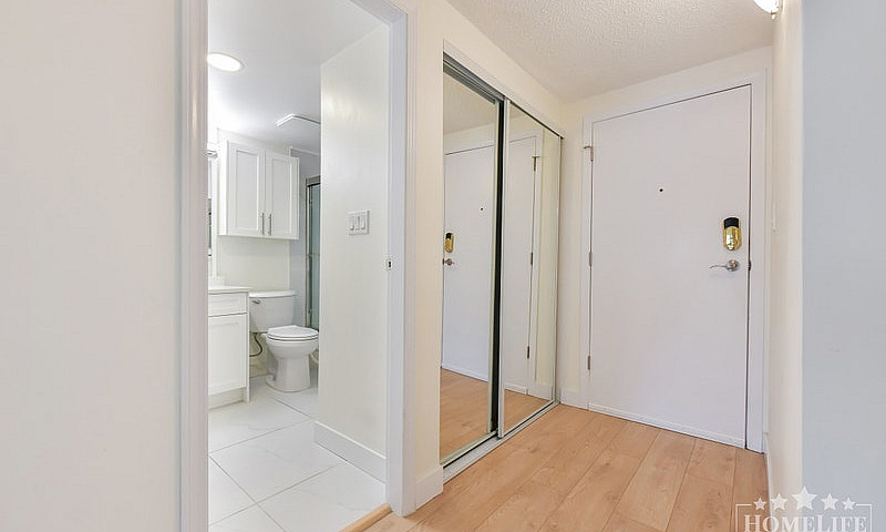 Fully Renovated 2 Be...