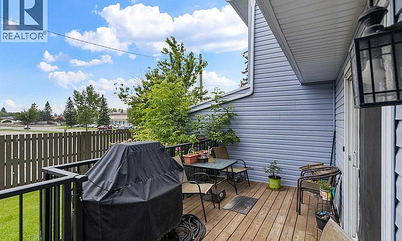 3, 195 Manora Place ...