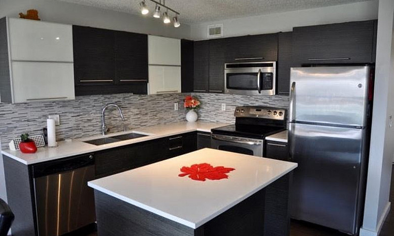Rosewood - Upscale 3...