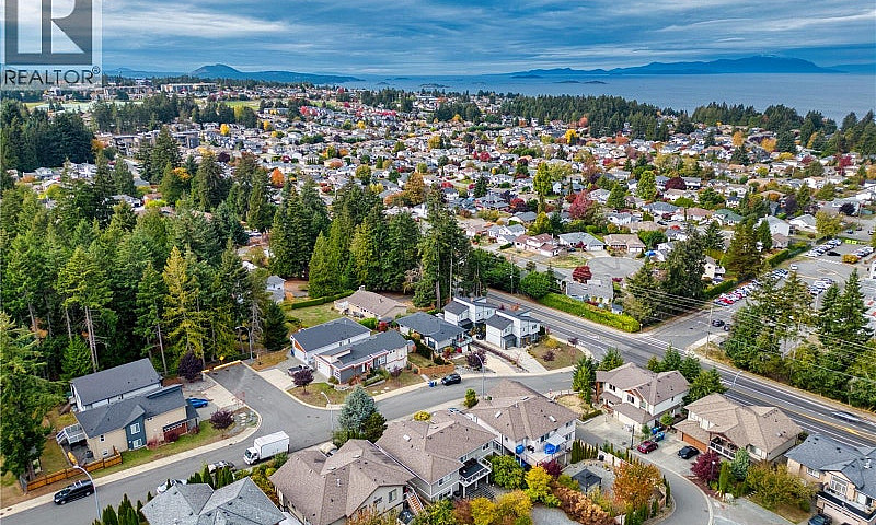5861 Emil Pl Nanaimo...