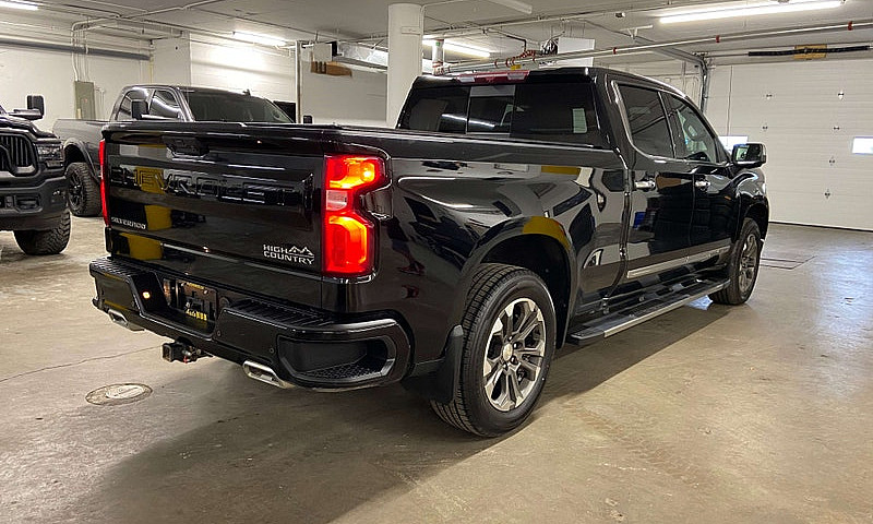 2022 Chevrolet Silve...