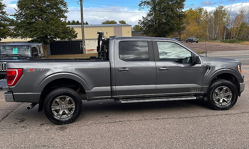 2022 Ford F-150 Xlt ...