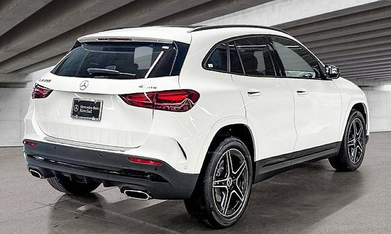 2026 Mercedes-Benz G...