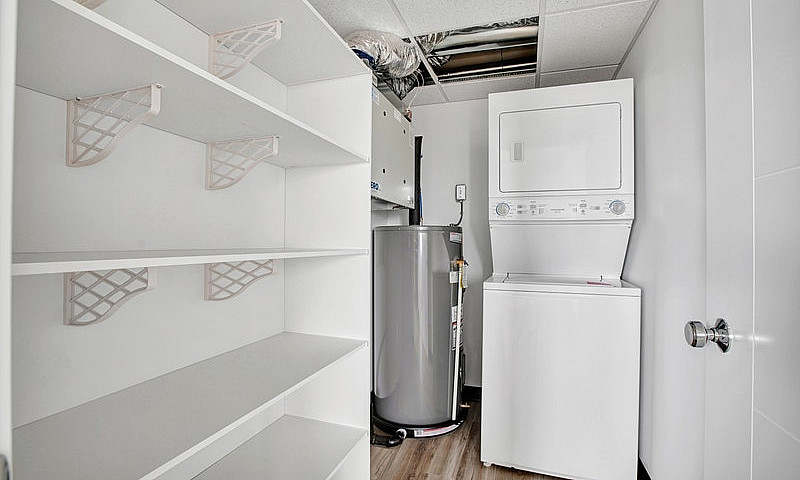 One Bedroom Suite - ...