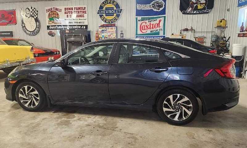 2017 Honda Civic Sed...