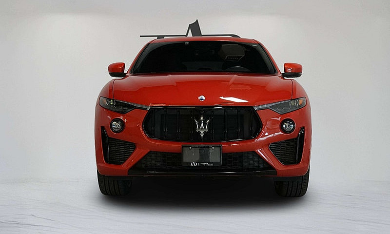 2023 Maserati Levant...