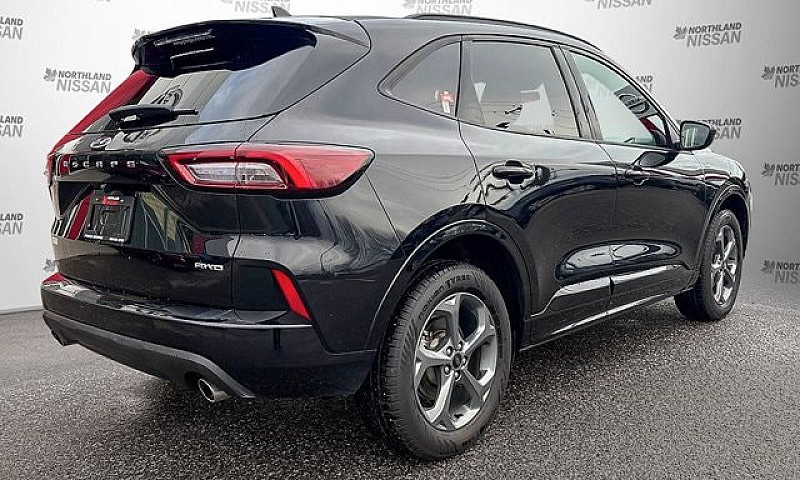 2023 Ford Escape St-...
