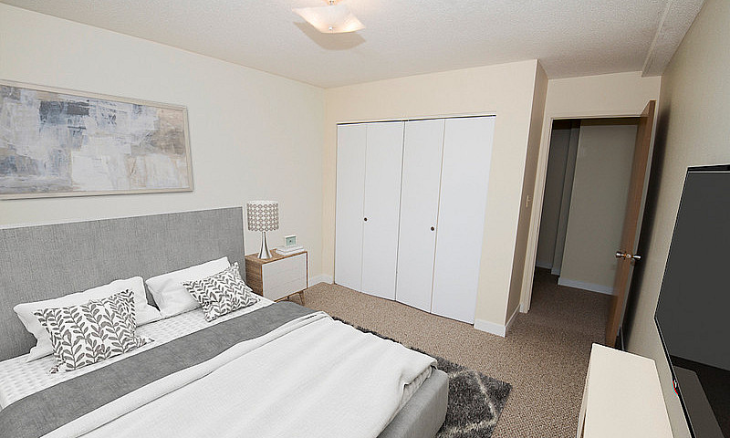 Apartments With In S...
