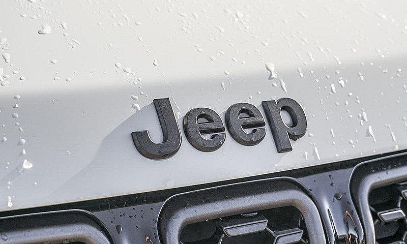 2026 Jeep Compass Li...