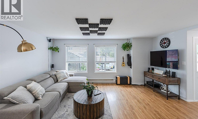 381 Rigsby Street Un...