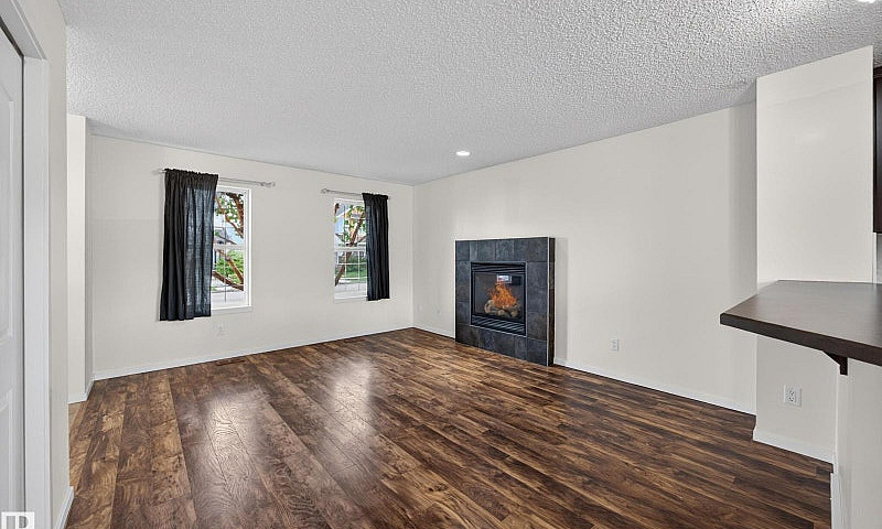 3634 12 St Nw Edmont...