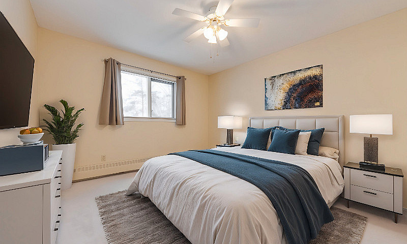 Bright 2 Bedroom, 40...