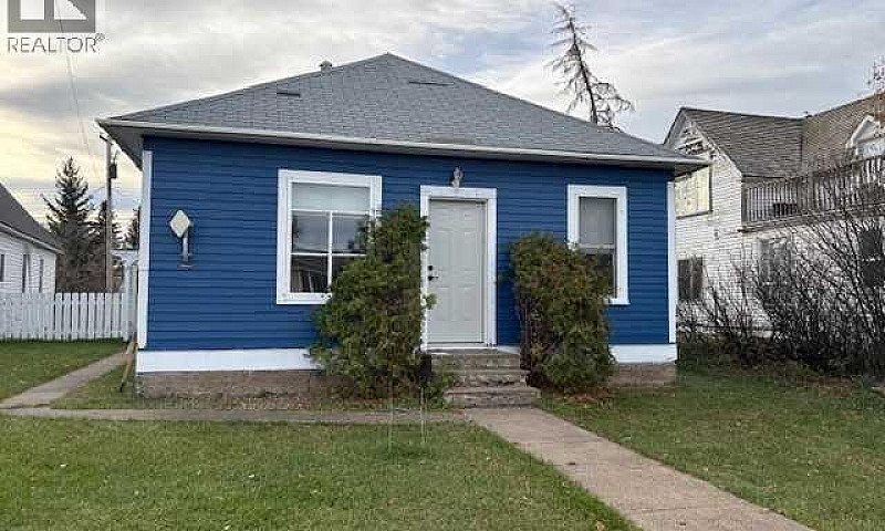 4919 49 Street Hardi...