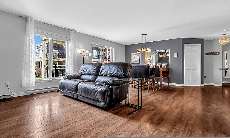 Condo À Vendre À St-...