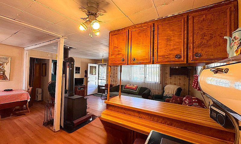 Neebish Rd. Cottage...
