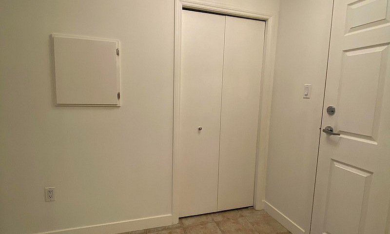 Spacious 1 Bedroom M...