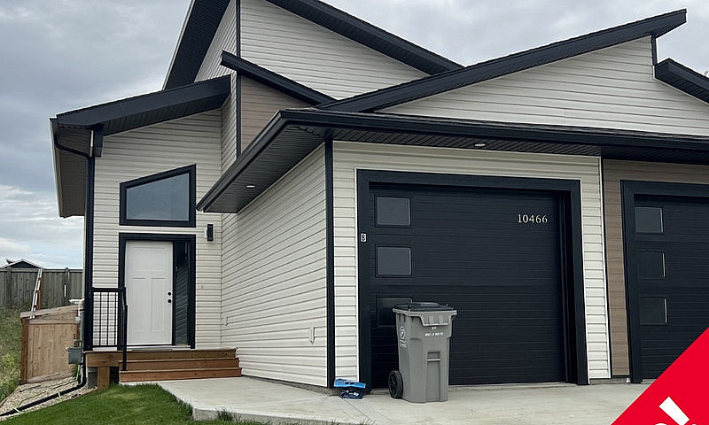 #2207 - 3 Bed/2 Bath...