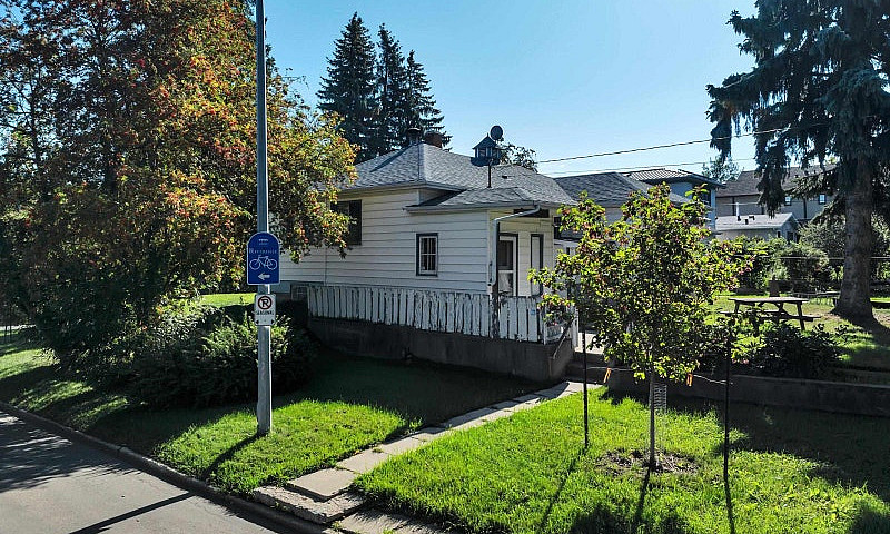 10148 87 St Nw Edmon...