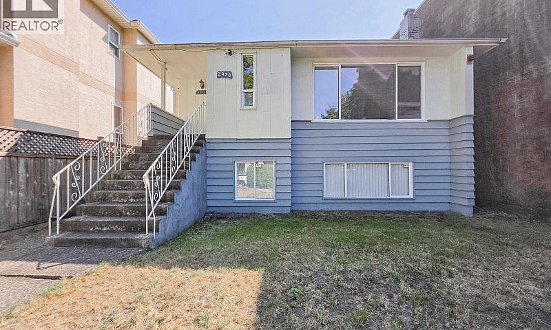 2920 Graveley Street...