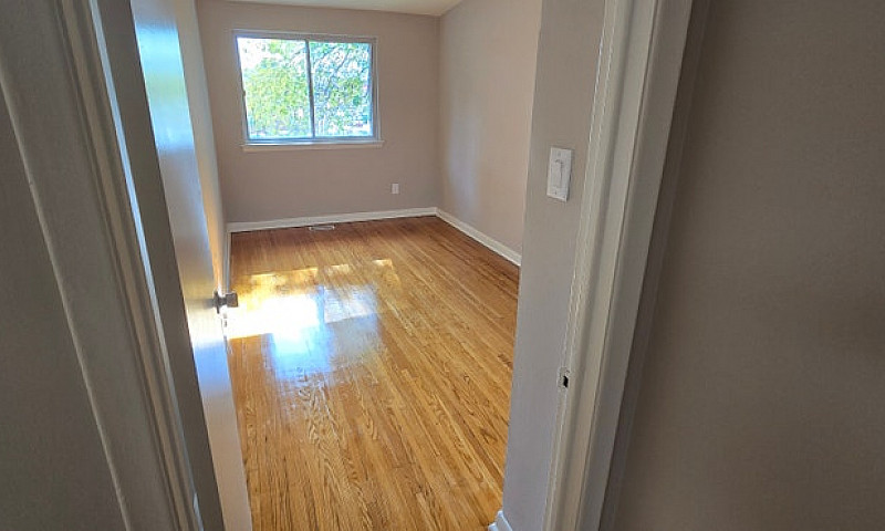 Spacious 3 Bedroom +...