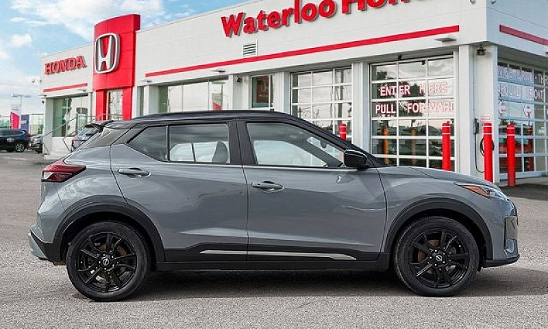 2023 Nissan Kicks Sr...