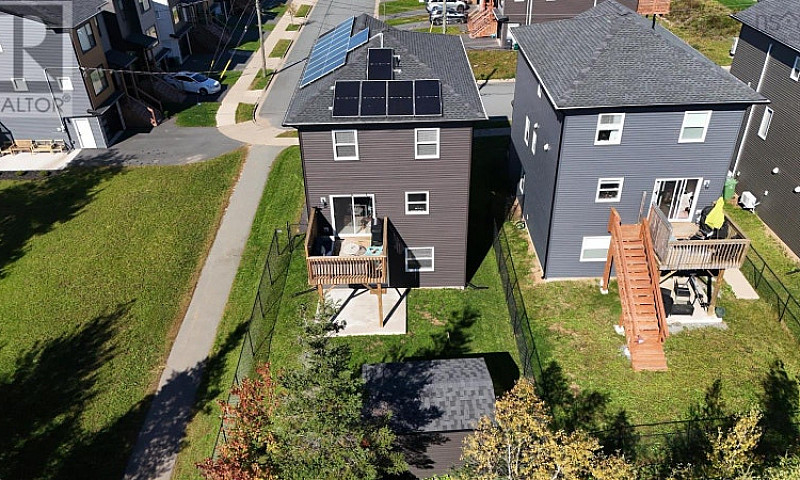 16 Sam Crescent Elms...
