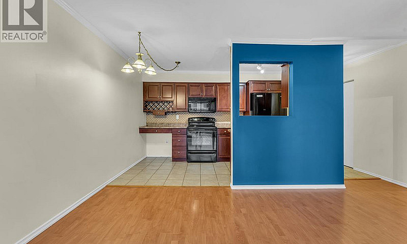 302 36 E 14 Avenue V...