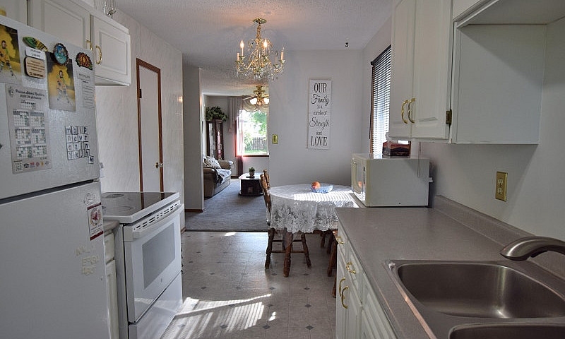 3 Bedroom Riverview ...