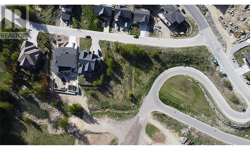 801 White Tail Drive...