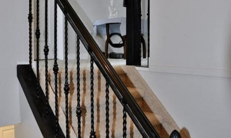 Rosewood - Upscale 3...