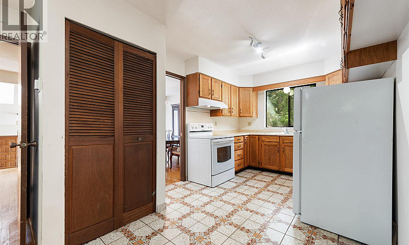 5283 Nancy Greene Wa...